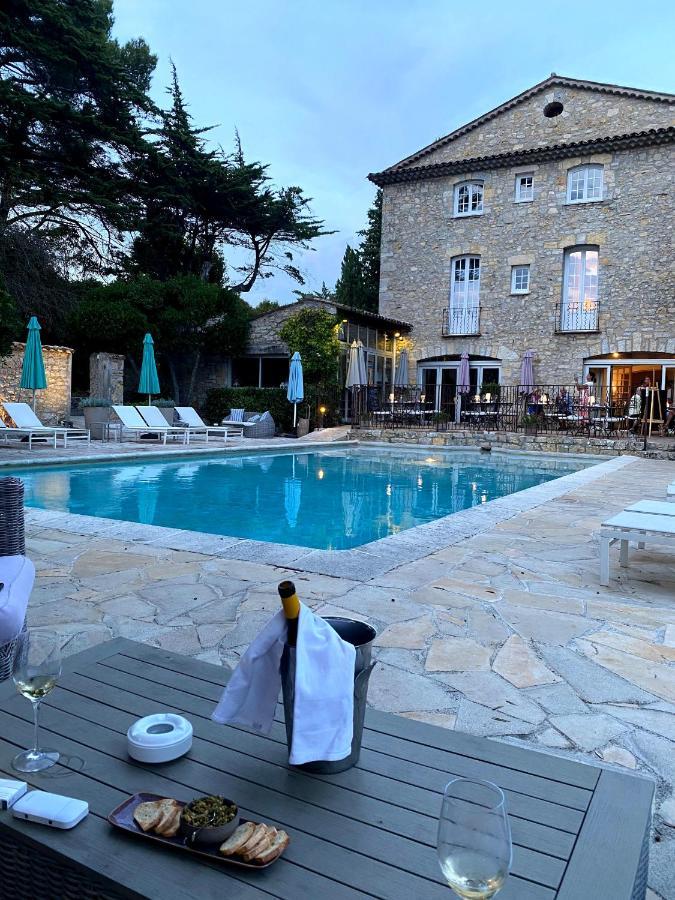 فندق Le Manoir De L'Etang موجا المظهر الخارجي الصورة
