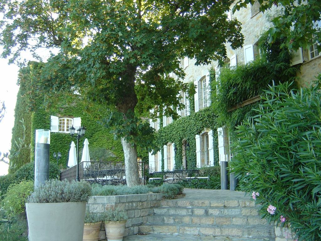فندق Le Manoir De L'Etang موجا المظهر الخارجي الصورة